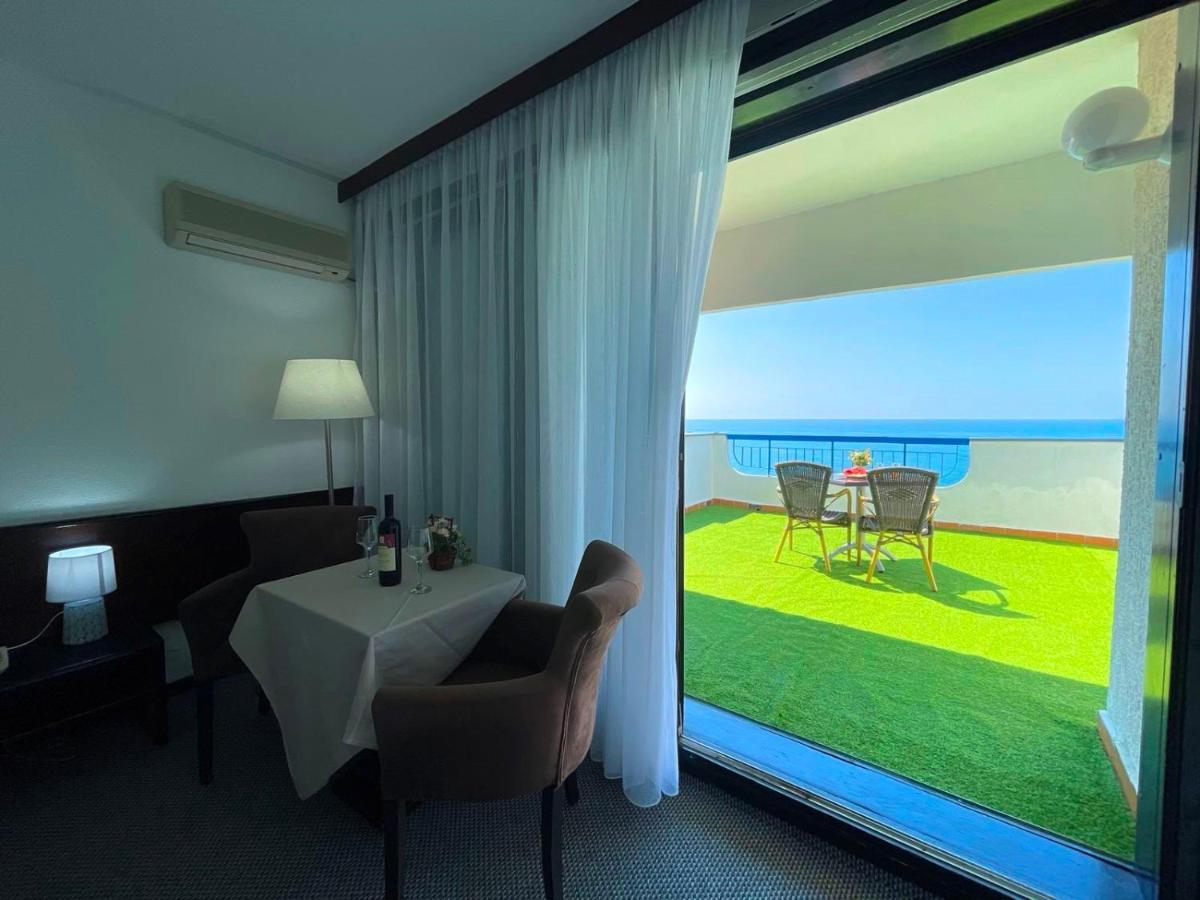 Corpus A - Hotel Albatros Улцинь Екстер'єр фото