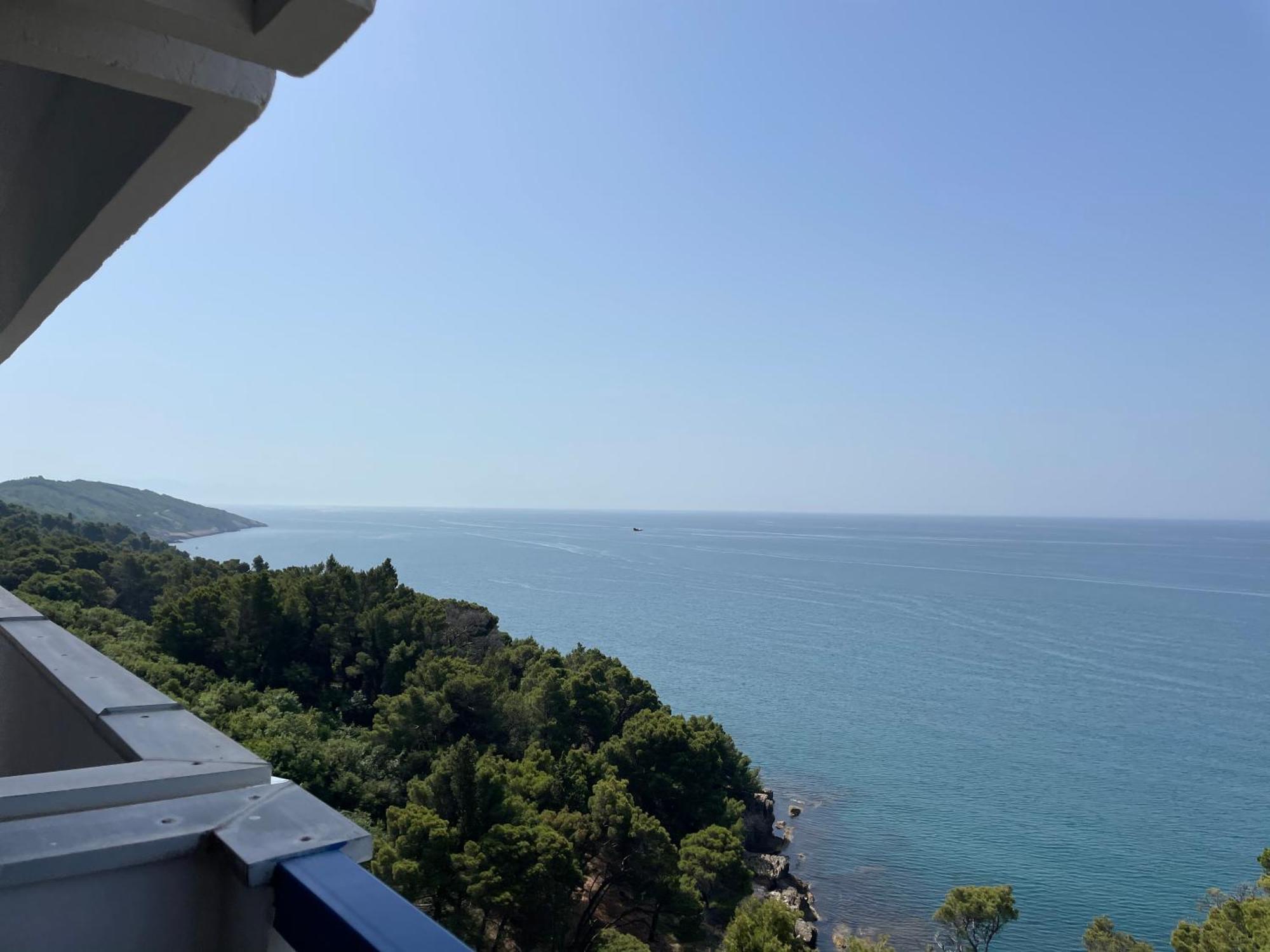Corpus A - Hotel Albatros Улцинь Екстер'єр фото